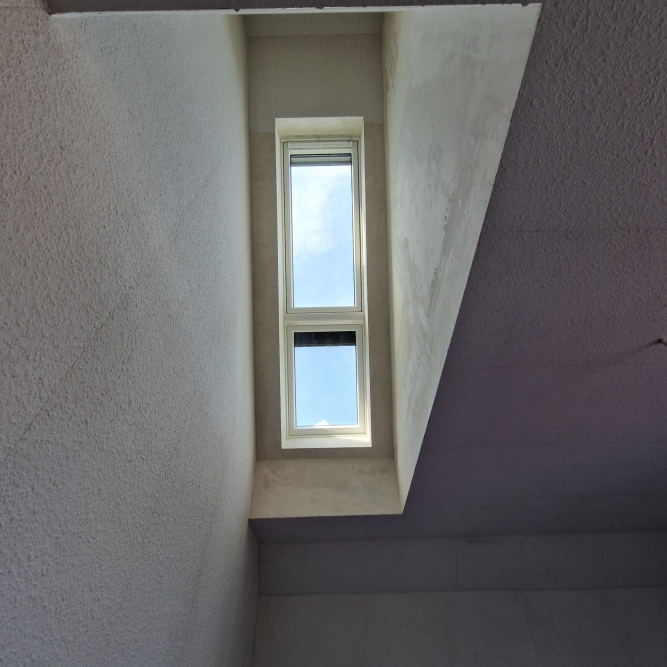 Dachflächenfenster als Oberlicht